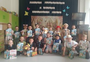 PRZEDSZKOLNY KONKURS RECYTATORSKI  ,,W KRAINIE DZIECIĘCEJ POEZJI