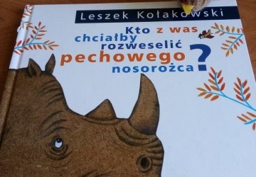 Kto pocieszy nosorożca?