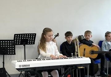 Koncert z udziałem dzieci ze Szkoły Muzycznej w Tymbarku.