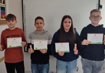 Prace konkursowe naszych uczniów na Ekologiczny Stroik Wielkanocny