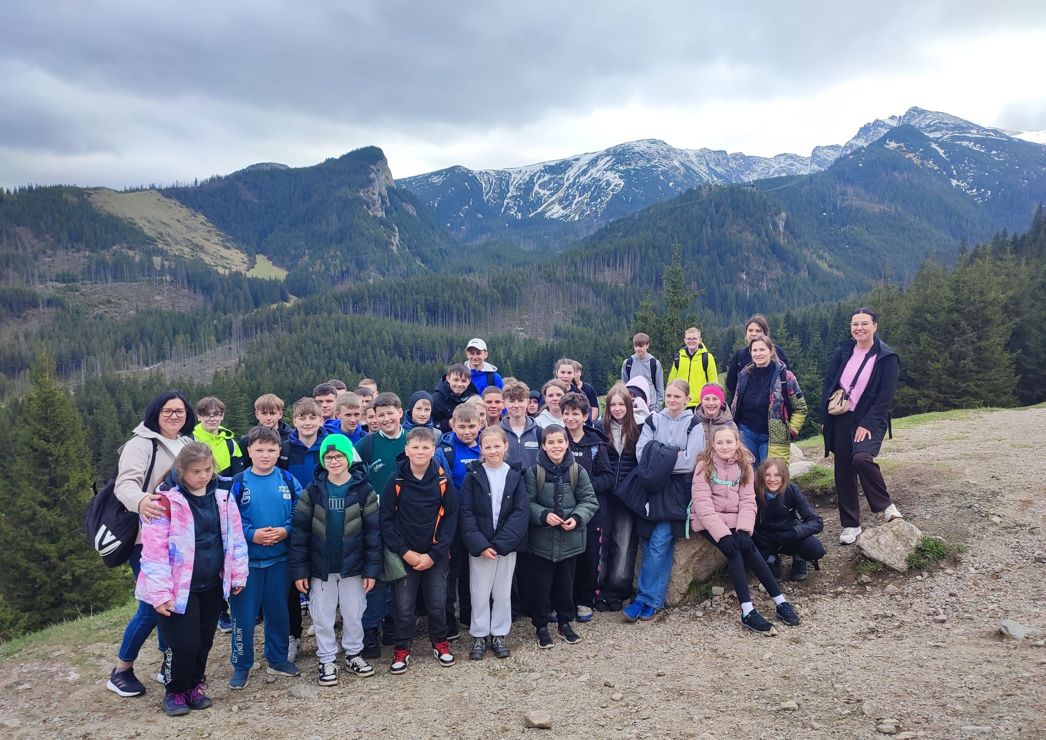 Uczniowie klas 4-8 pozdrawiają z Zakopanego ⛰️⛰️⛰️